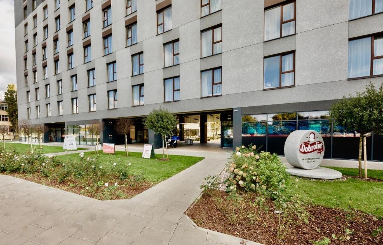 Good Wolska Residence Varsóvia Exterior foto